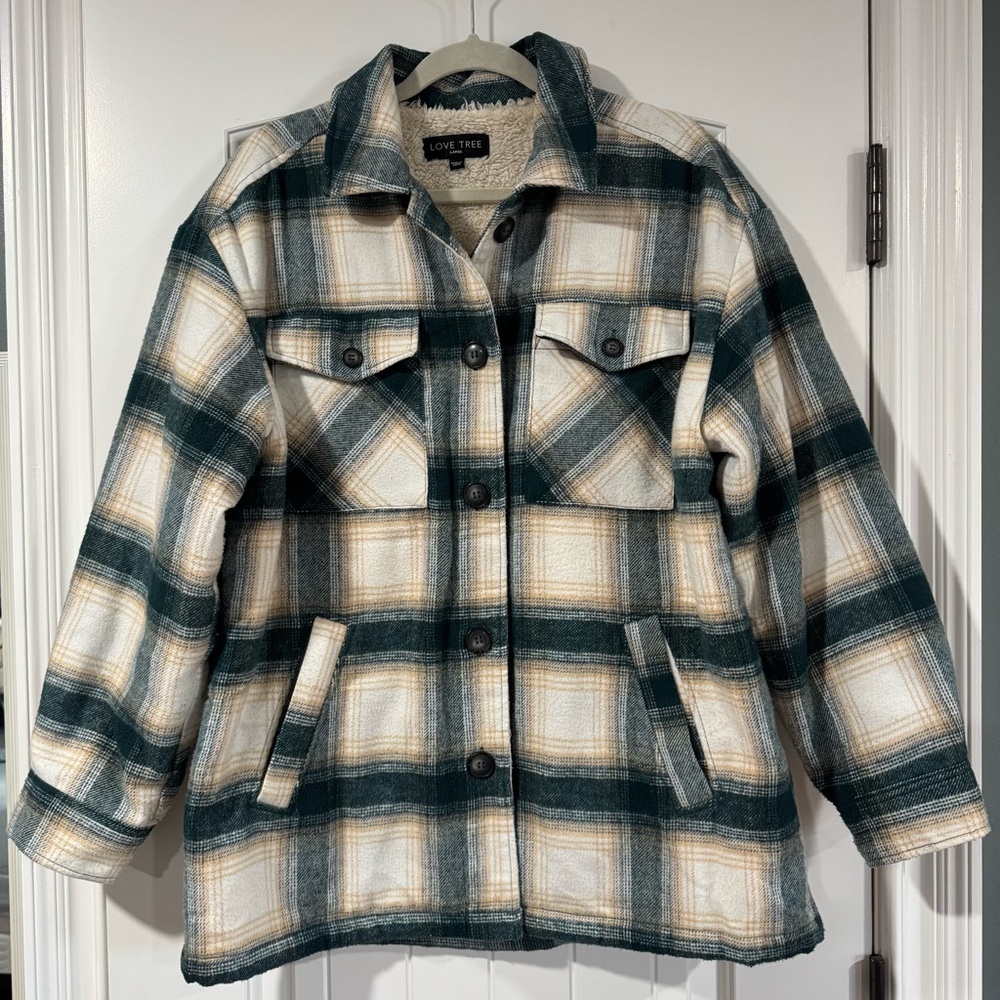 Love Tree Women's Sherpa Lined Shacket Jacket - Dark Green and Cream Plaid - L